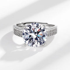 5 Carat Cubic Zirconia Adjustable Ring - Pavé Accents in Minimalist Design