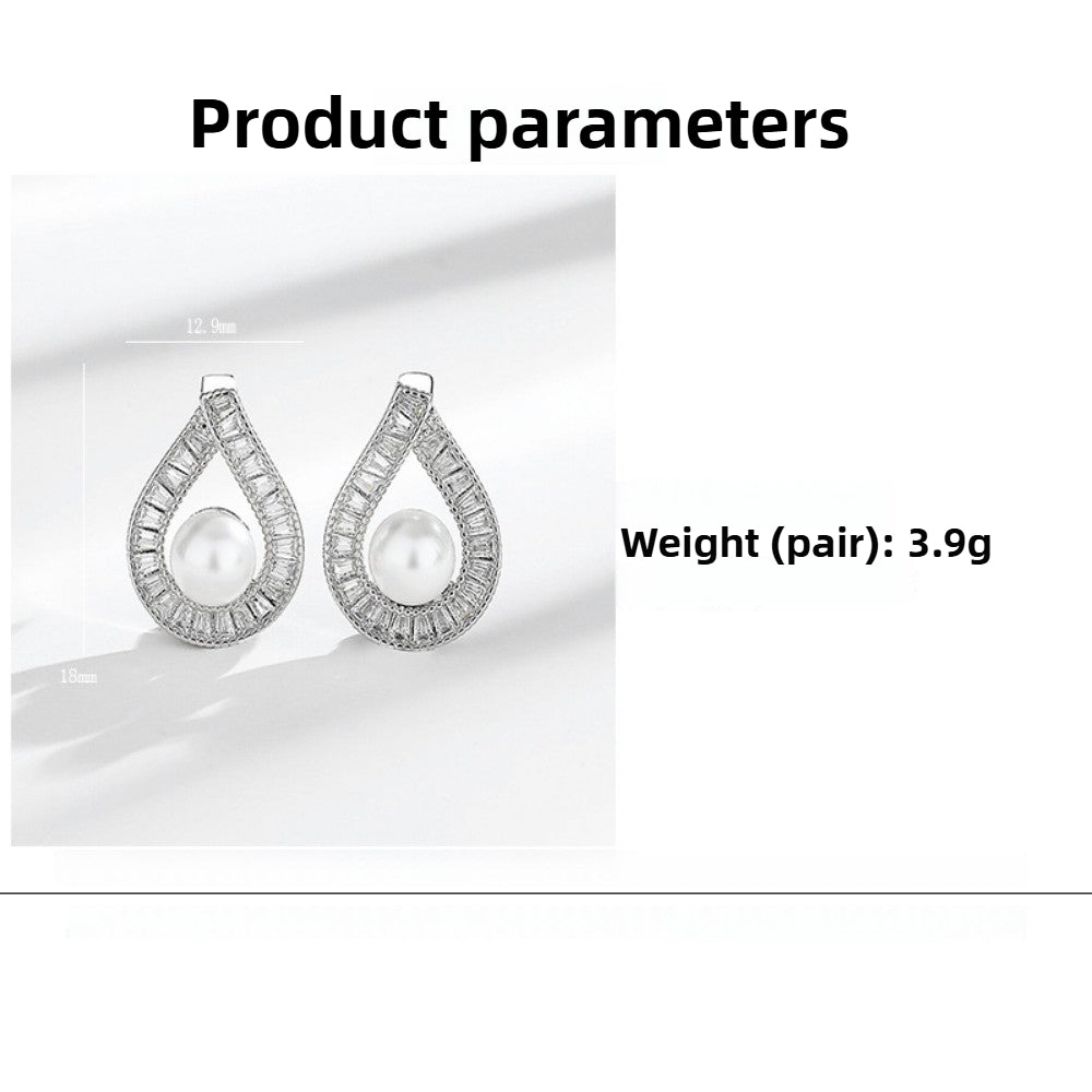 Elegantes pendientes de perla y moissanita bañados en plata para mujer