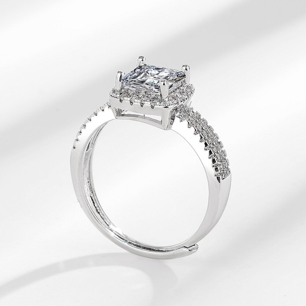 6x6mm Cubic Zirconia Ring - 2.8g Elegant CZ Jewelry with Sparkling Accents