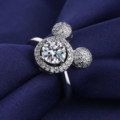Anillo ajustable de moissanita apilable de 1 quilate: detalles pavé y estilo minimalista.