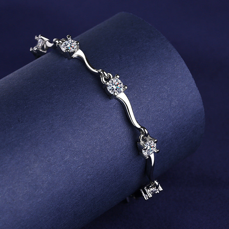 Pulsera plateada inspirada en el bambú para mujer: joyería elegante y ajustable