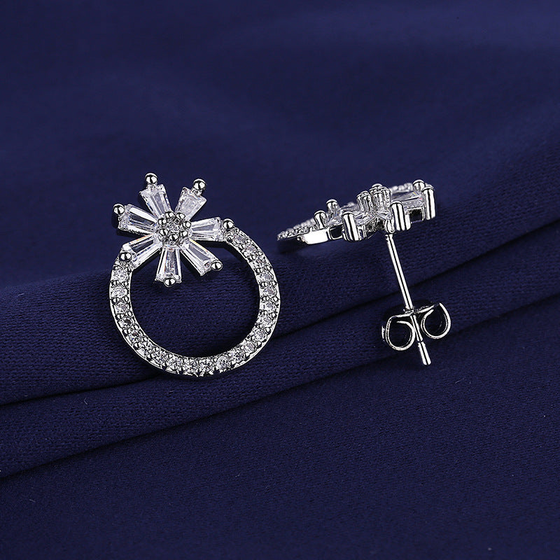 Elegantes pendientes de moissanita estrellada bañados en plata para mujer