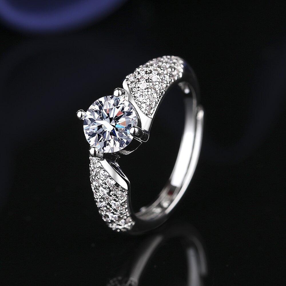 Adjustable 1 Carat Moissanite Ring (6.5mm) - Hypoallergenic & Lightweight Jewelry