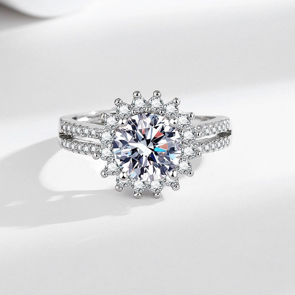 2 Carat Cubic Zirconia Adjustable Ring - Hypoallergenic & Stackable